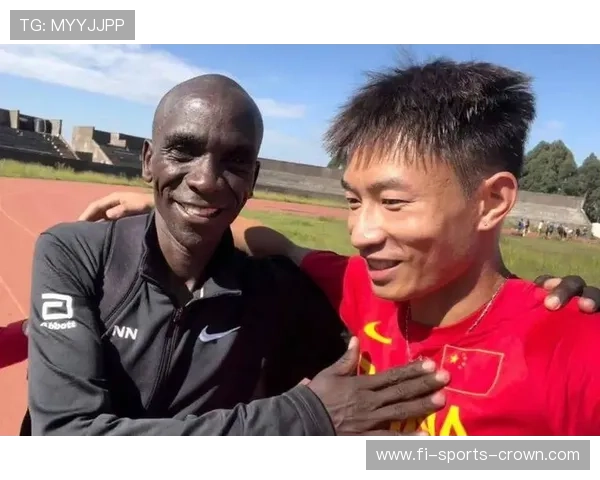 吴向东训练完直接去菜市场砍价，这反差谁懂