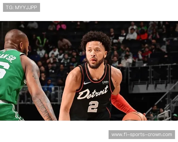 凯德·坎宁安无球跑动制造多次空切机会提升球队进攻节奏